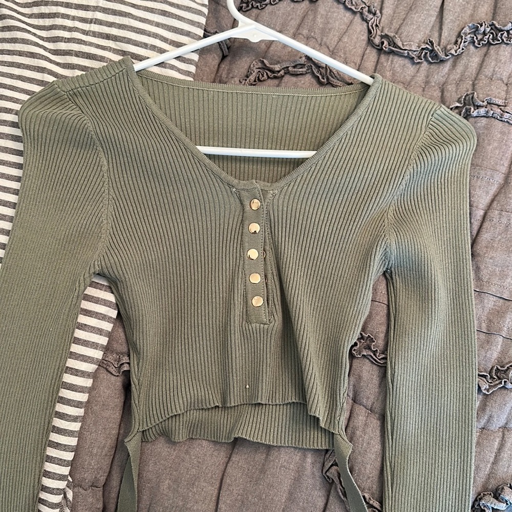 green sweater top